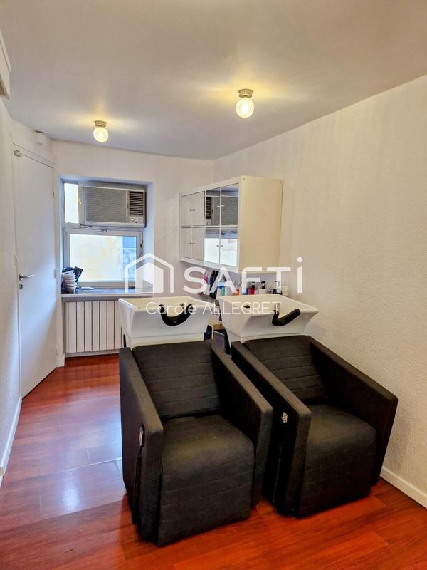 Local commercial - 70 m² - 4 pièces