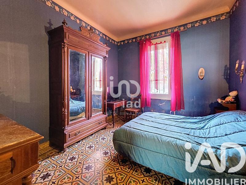 Maison - 700 m² - 8 pièces