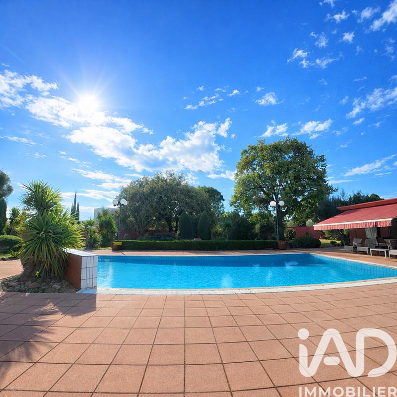 Maison - 350 m² - 6 pièces