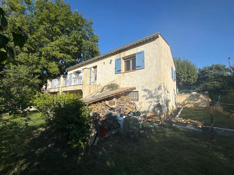 Villa - 90 m² - 4 pièces