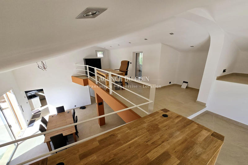 Villa - 295 m² - 7 pièces