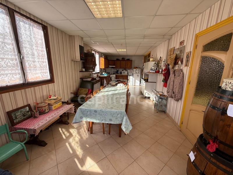 Maison - 158 m² - 12 pièces