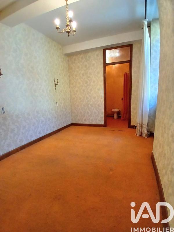 Maison - 389 m² - 12 pièces