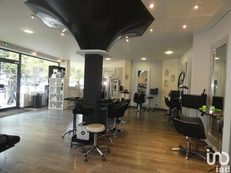 Local commercial - 101 m²