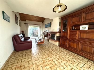 Maison - 93 m² - 5 pièces