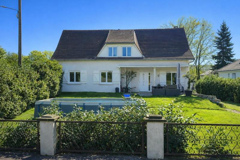 Maison - 138 m² - 7 pièces