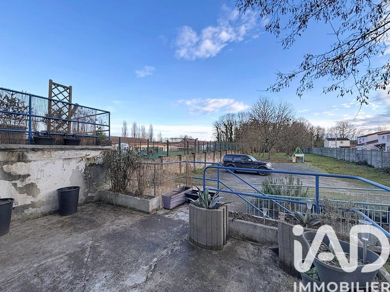 Maison - 244 m² - 11 pièces