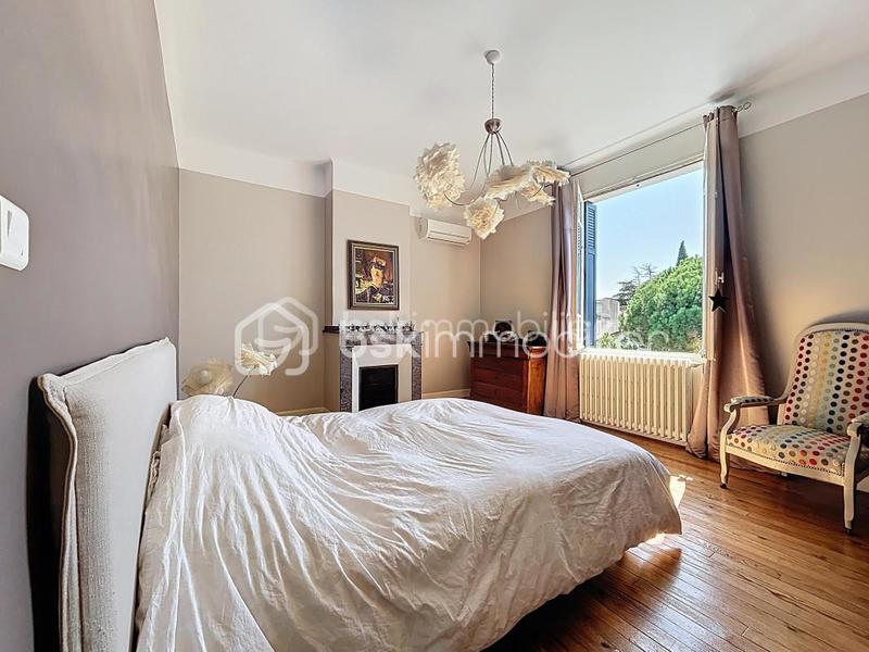 Maison - 146 m² - 5 pièces