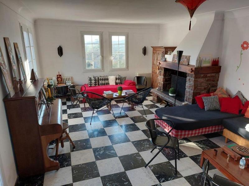 Villa - 240 m² - 8 pièces