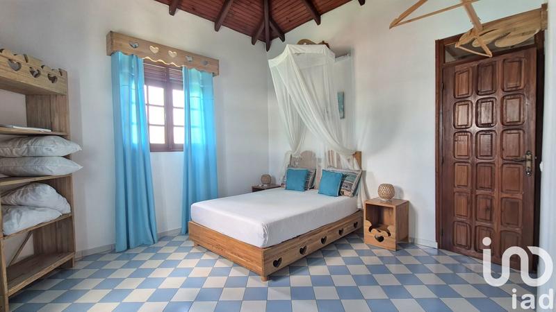 Maison - 195 m² - 6 pièces