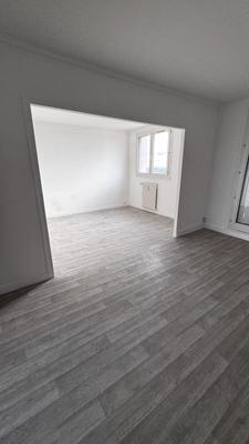 Appartement - 75 m² - 4 pièces