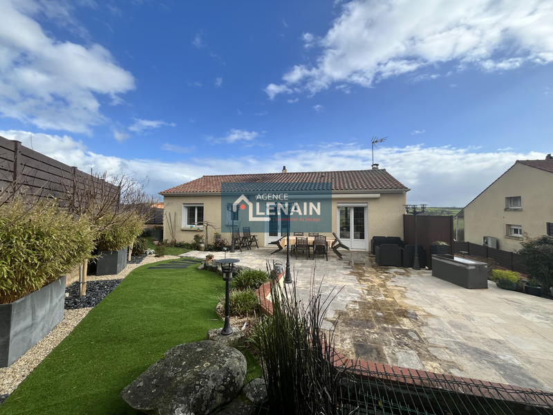 Maison - 90 m² - 5 pièces