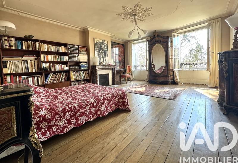 Maison - 352 m² - 10 pièces