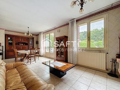 Maison - 122 m² - 5 pièces