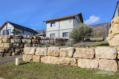 Villa - 107 m² - 4 pièces