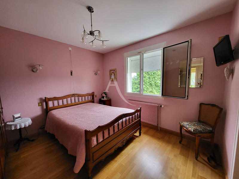 Maison - 190 m² - 8 pièces