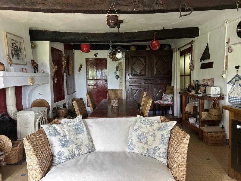 Maison - 335 m² - 13 pièces