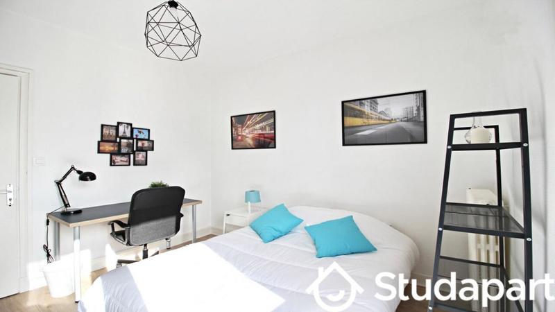 Chambre - 14 m² - 1 pièce