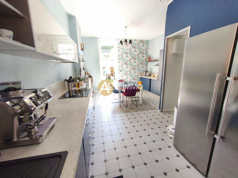 Maison - 140 m² - 7 pièces