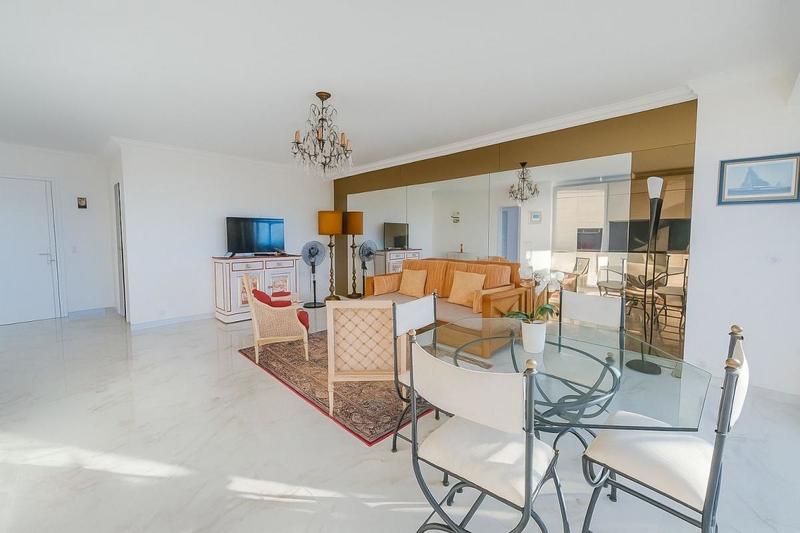 Appartement - 75 m² - 3 pièces