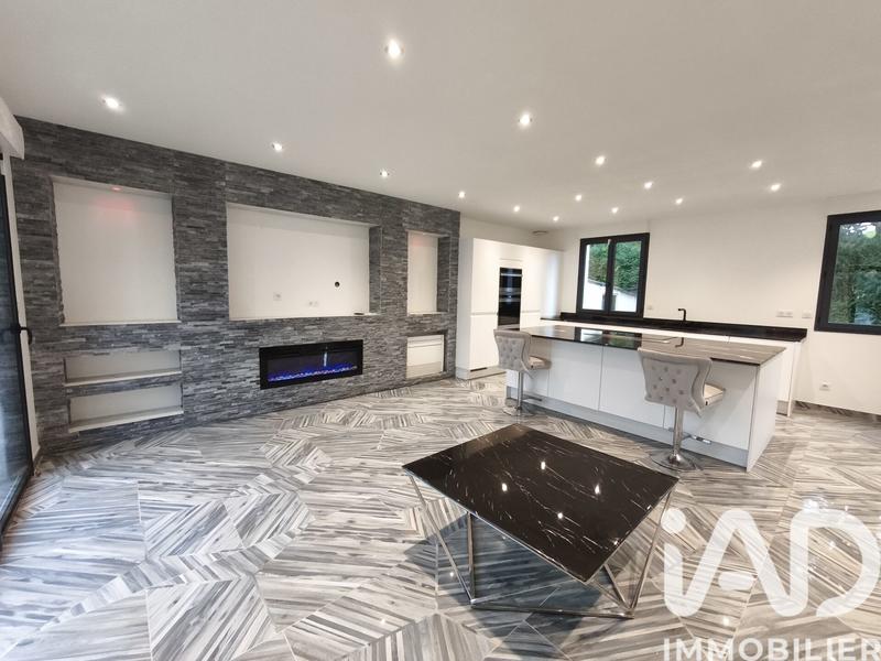 Maison - 142 m² - 5 pièces