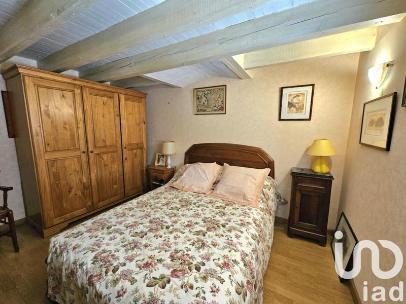 Maison - 220 m² - 8 pièces