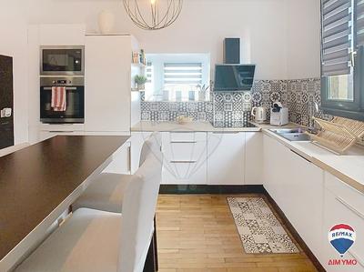 Appartement - 114 m² - 4 pièces