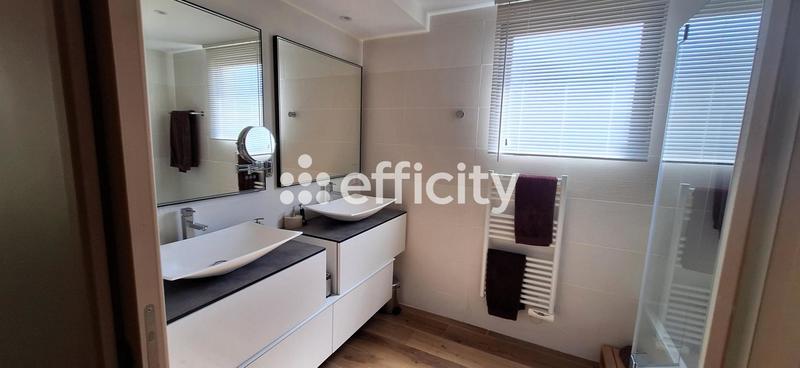 Penthouse - 85 m² - 4 pièces