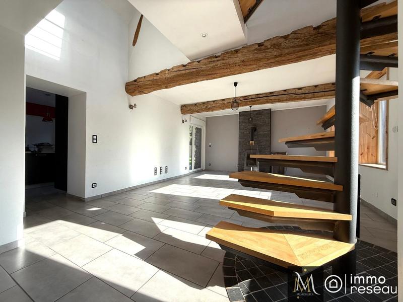 Maison - 147 m² - 6 pièces