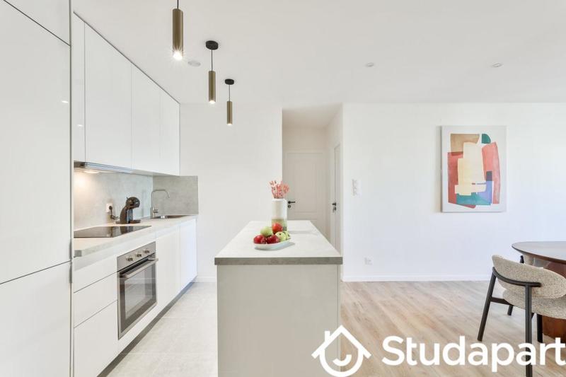 Chambre - 11 m² - 1 pièce