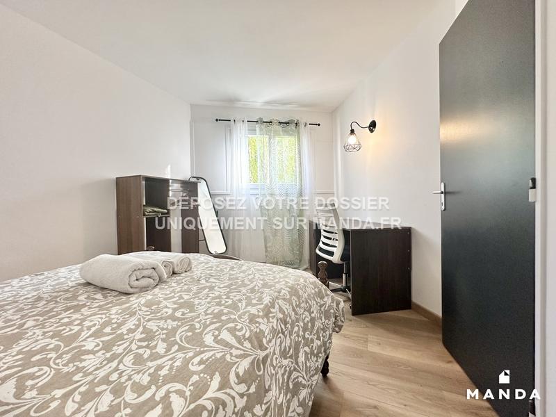 Chambre - 10 m² - 4 pièces