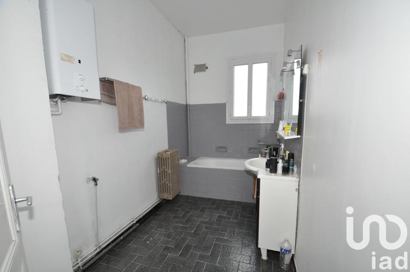Maison - 220 m² - 8 pièces