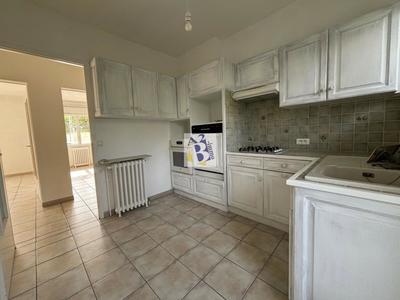 Appartement - 75 m² - 3 pièces