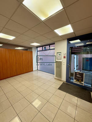 Local commercial - 102 m² - 5 pièces