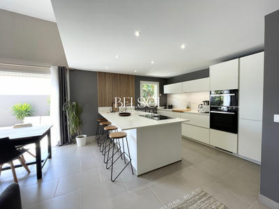 Maison - 137 m² - 4 pièces