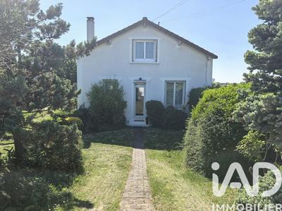 Maison - 82 m² - 6 pièces