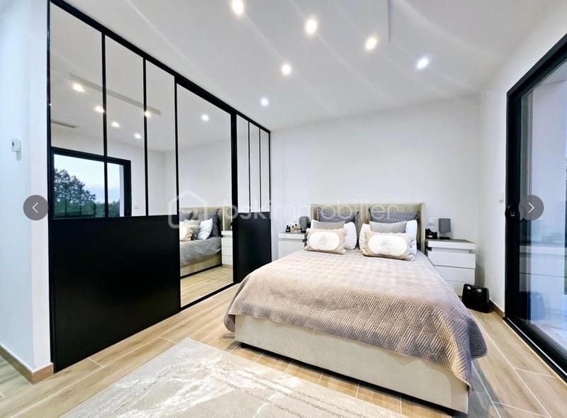 Maison - 166 m² - 5 pièces