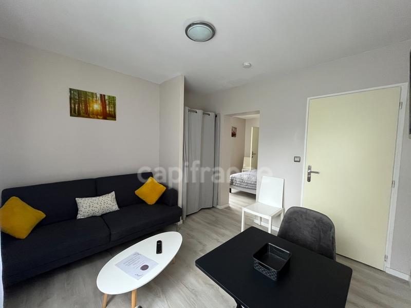 Maison - 472 m² - 15 pièces