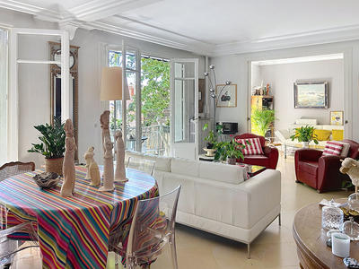 Appartement - 136 m² - 6 pièces