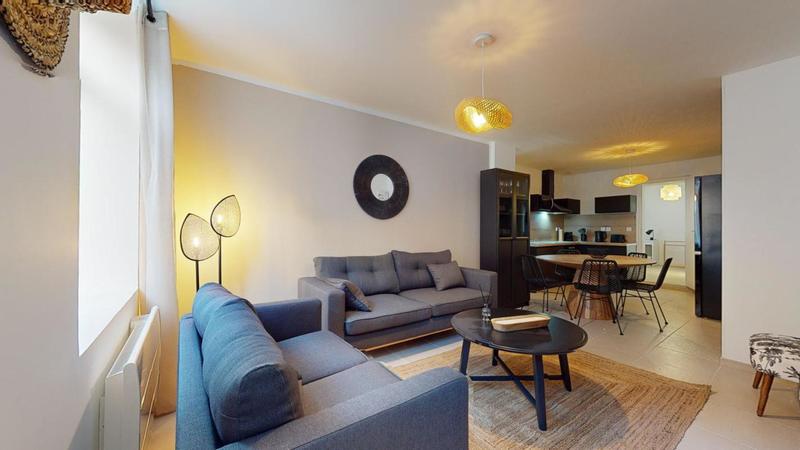 Maison - 92 m² - 6 pièces