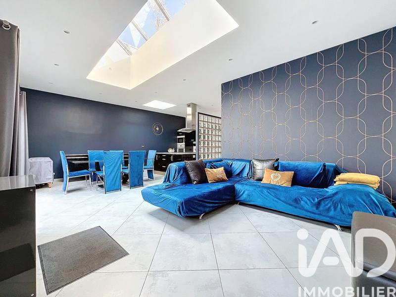 Maison - 146 m² - 8 pièces