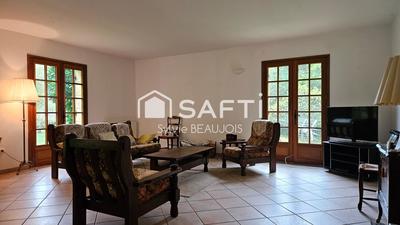 Maison - 168 m² - 8 pièces