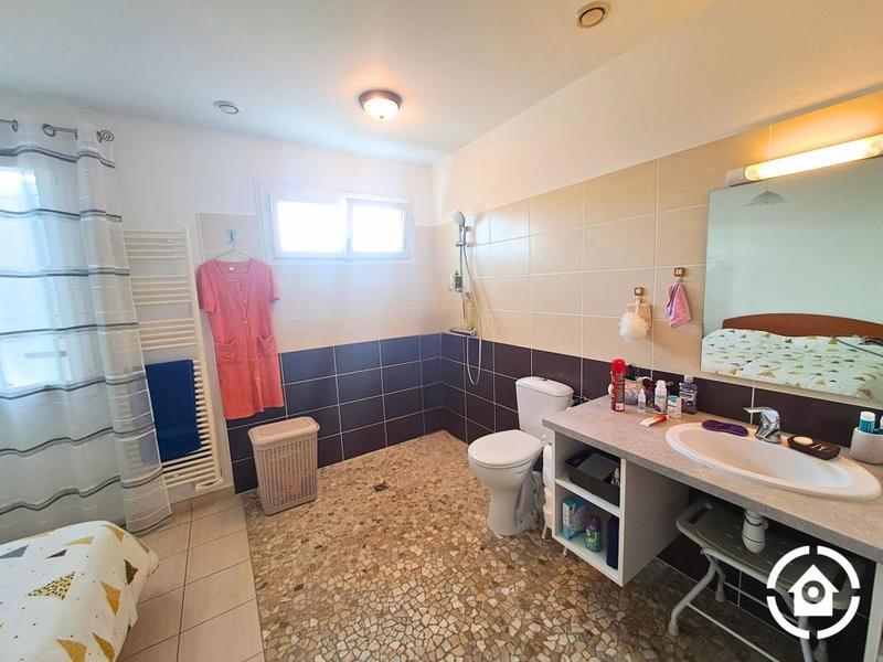 Maison - 170 m² - 6 pièces