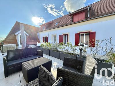 Maison - 270 m² - 11 pièces