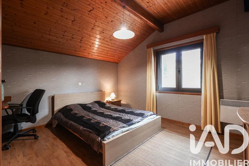 Maison - 258 m² - 7 pièces