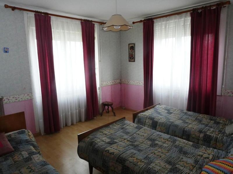 Maison - 134 m² - 8 pièces