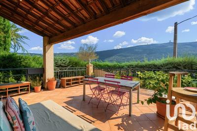 Maison - 97 m² - 6 pièces