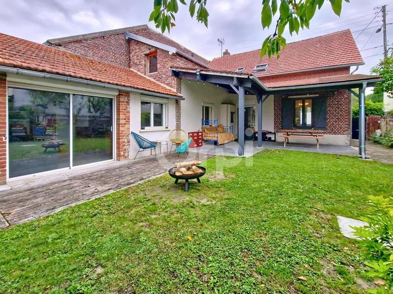 Maison - 137 m² - 5 pièces