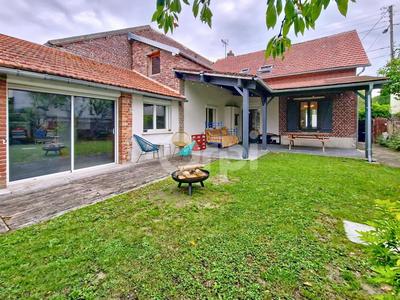 Maison - 137 m² - 5 pièces