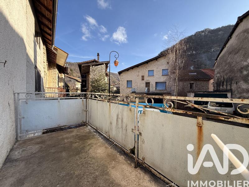 Maison de village - 77 m² - 3 pièces